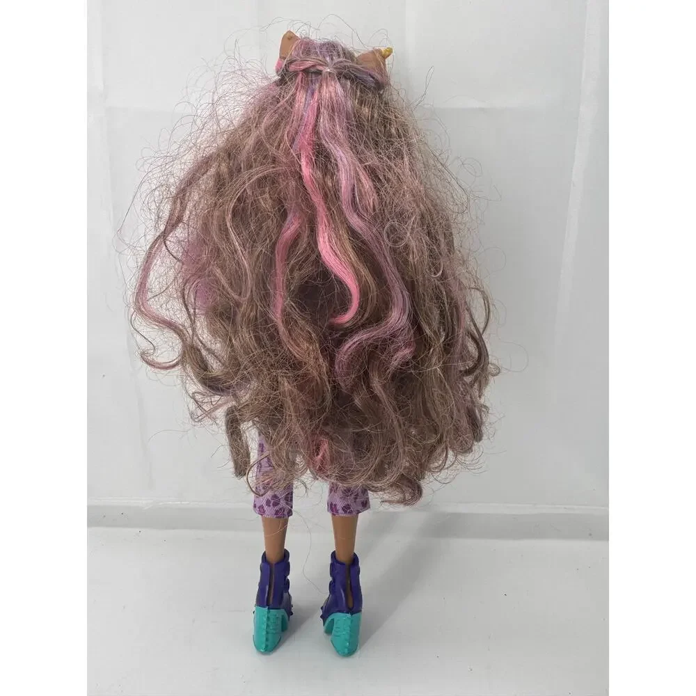2022 Monster High Clawdeen Wolf doll